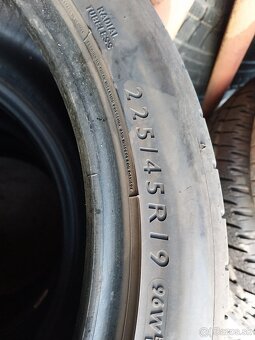 225/45r19 - 2