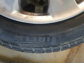 Zimné PIRELLI 175/60  r15. - 2