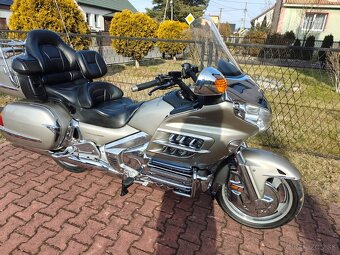 Honda GL 1800 Goldwing - 2