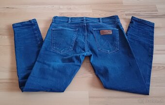 Wrangler tmavomodré slim fit - 2