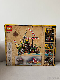 21322 LEGO Ideas Pirates of Barracuda Bay - 2