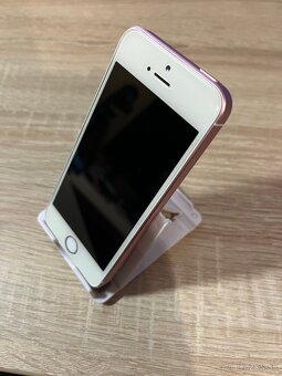 Apple iPhone SE Rose Gold - 2