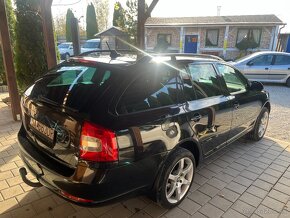 Škoda Octavia Combi 2.0 TDI PD 4x4 Elegance ICE+ - 2