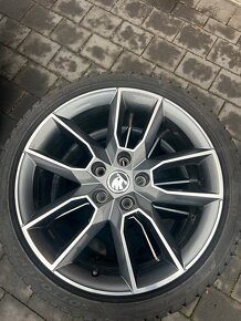 5x112 R18 original Škoda Octavia 3 GEMINI zimné 6-7mm - 2