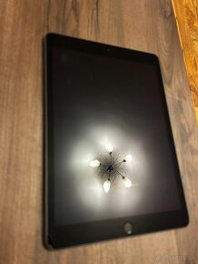 Apple iPad 8 10.2" 32GB Space Gray A2270 + kryt - 2