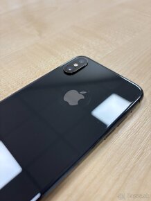 Apple iPhone XS Čierny - 256GB - 2