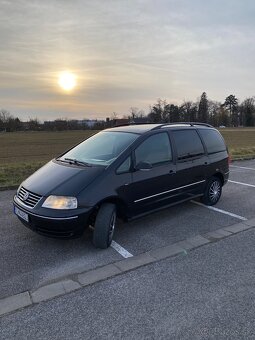 Predám Volkswagen Sharan 1.9 TDi , 85kW, 4 Motion (4x4) - 2