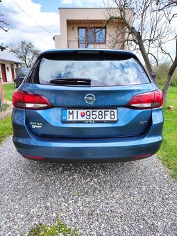 Opel Astra Spotrs Tourer - 2