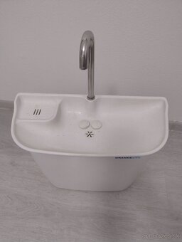 WC splachovacia nadrz GRANDESYS s umyvadlom - 2