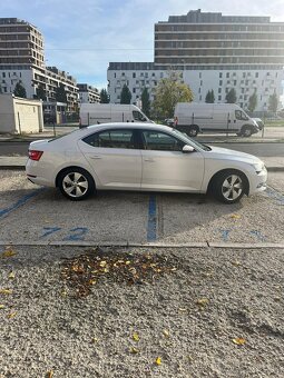 Škoda superb - r.2018 1.4 tsi 150k act ambition dsg - 2