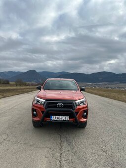 Toyota Hilux DC 2.4 I D - 4D Active 4x4 A/T - 2