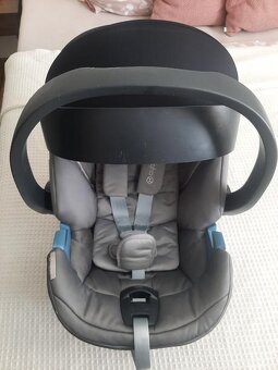 Cybex Aton 5 s isofix základňou - 2