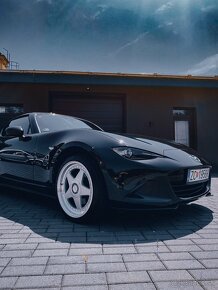 MAZDA MX-5 RF 2.0 SKYACTIV - 2