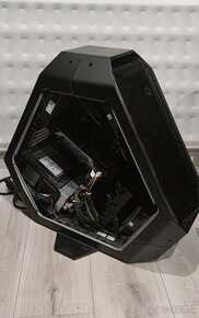 Alienware Area 51 R2 - 2