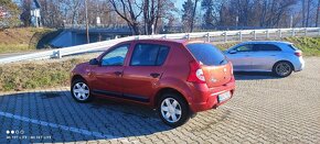 Dacia sandero - 2