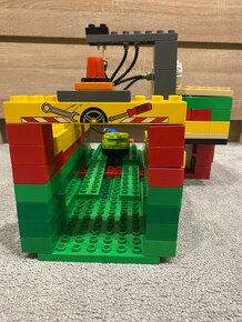 Autoservis fabrika auto-umyvaren LEGO DUPLO - 2