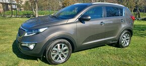 Kia sportage 1,7Crdi 2015 max vybava alcantra.par.kamera - 2