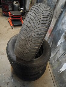 Zimne firestone 205/60R16 - 2