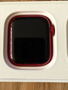 Predám Apple Watch 8 45mm RED Stav Nových hodiniek - 2