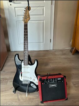 Gitara Squier Fender & Amp LANEY LX-15  & Capo - 2