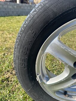 Alu disk škoda 5x100 letná Pneu 195/65 R15 - 2