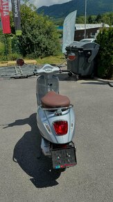 Vespa Primavera 125 - 2