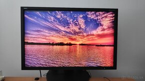 30" NEC PA301W - 10-bit - 2560x1600 - 2