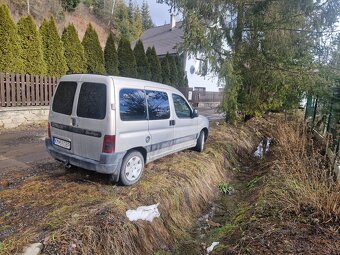 Citroën Berlingo 1,4 benzín - 2