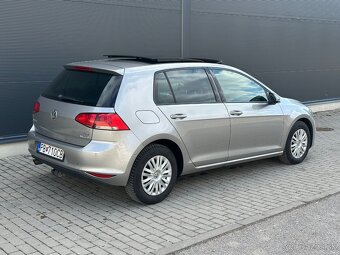 VW Golf 7 2014, 1. majiteľ, TDI 77kW, 189 tisíc, xenón, pano - 2