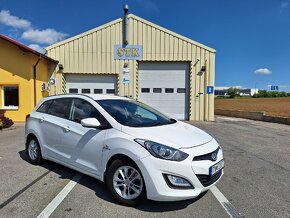 Hyundai i30 1.6 crdi 81kw - 2