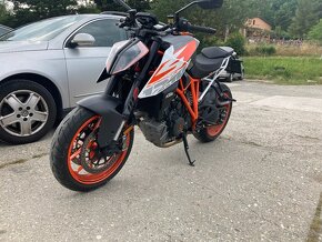 KTM 1290 Superduke r - 2