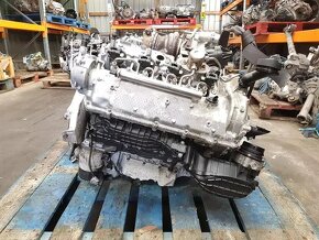 Motor BMW 4.4 N63B44 - 2