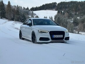 Audi A3 2.0TDi Quattro, S-line, ACC, B&O, SEDAN - 2