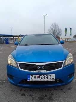 Kia Cee´d 1.4 CVVT 105k LX SR 2majiteľ - 2