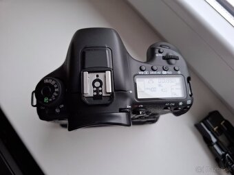 Canon EOS 7D Mark II - 2