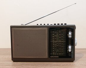 Radio GRUNDIG Concert Boy 225 - 2