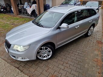 Škoda Superb Combi II 1.8 TSi DSG7 160k Elegance (benzín) - 2