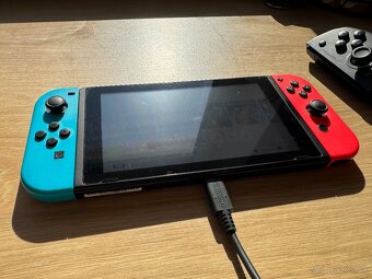 Nintendo Switch + originálne príslušenstvo + hry - 2