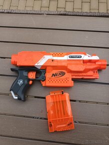 Nerf stryfe elite - 2