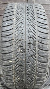 Predám 2-Zimné pneumatiky Goodyear Ultra 285/45 R20 - 2