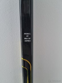 Predám hokejku Bauer Supreme 2S pro. - 2