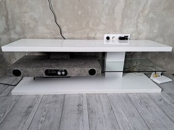 Komoda pod tv - 2