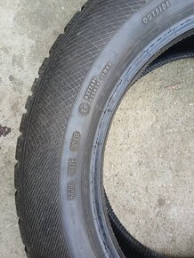 Predam 1ks zánovnej pneu Continental 225/55R17 - 2