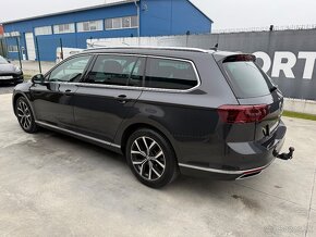 Volkswagen Passat Variant 2.0 TDI EVO Elegance DSG Combi - 2