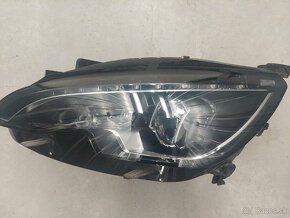 Peugeot 308 II T9 plná LED 967832380 - 2