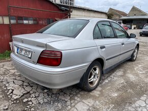 Honda Accord 2.0i LS - 2