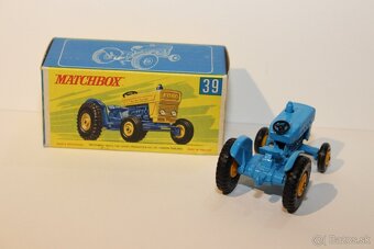 Matchbox RW Ford tractor - 2