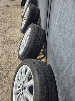 Predám disky z mercedesu 5x112 r17 s pneu - 2