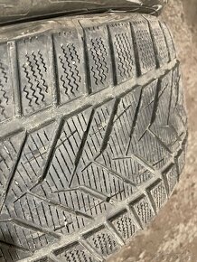 275/40 R20 zimne pneumatiky - 2