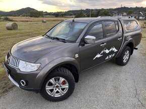 MITSUBISHI L200 2,5DID 131kw kožený paket r.v.2013 - 2